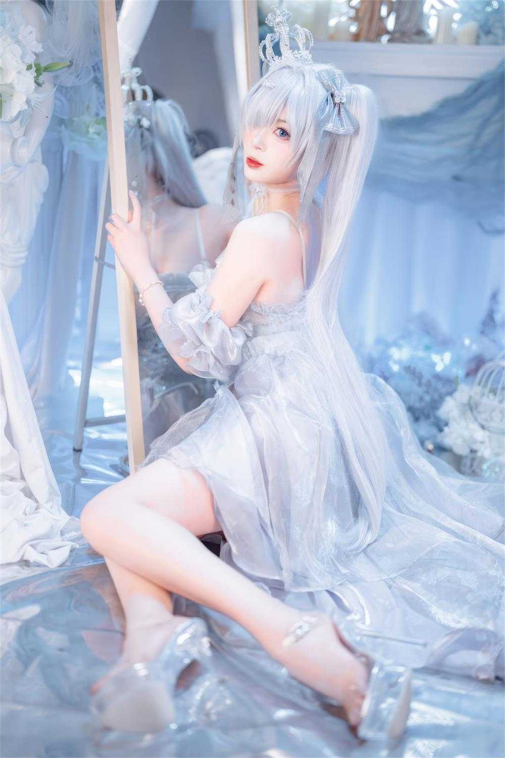 轩萧学姐 - Nikke胜利女神 灰姑娘·水晶公主 [40P/310M]（3）